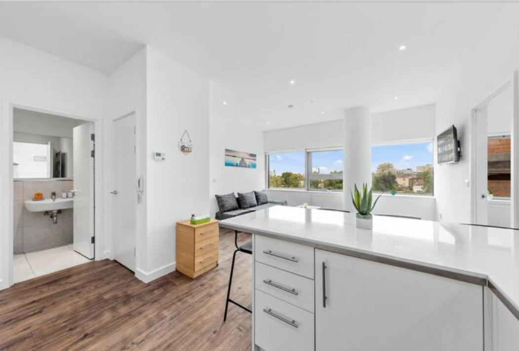 Delta 2 Bedroom Flat In London Dp102 Croydon Luaran gambar